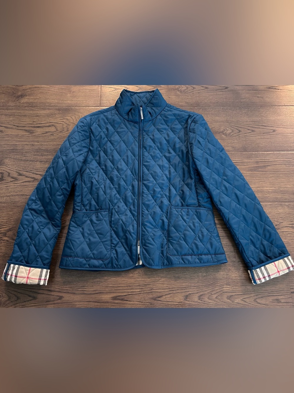 Burberry Teal Quilted Women's Large Jacket with Stand Collar & Zipper Closure